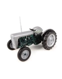 Universal Hobbies 4988 - Ferguson TO 35 "Launch Edition" (1954) 1:32