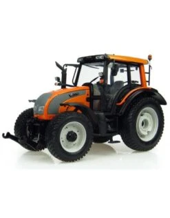 Universal Hobbies Valtra N 121 Kommunal 1:32
